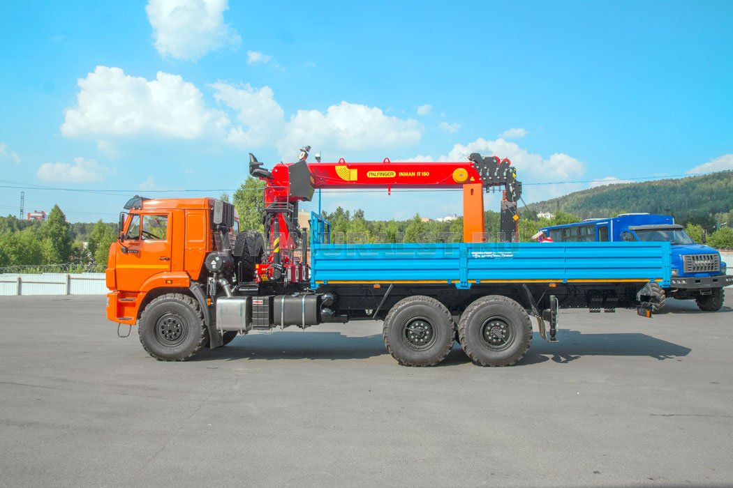  Бортовой поворотным ТПВ коником с КМУ ИТ-150 (тросовый) УСТ 54531J Камаз 43118-3027-50