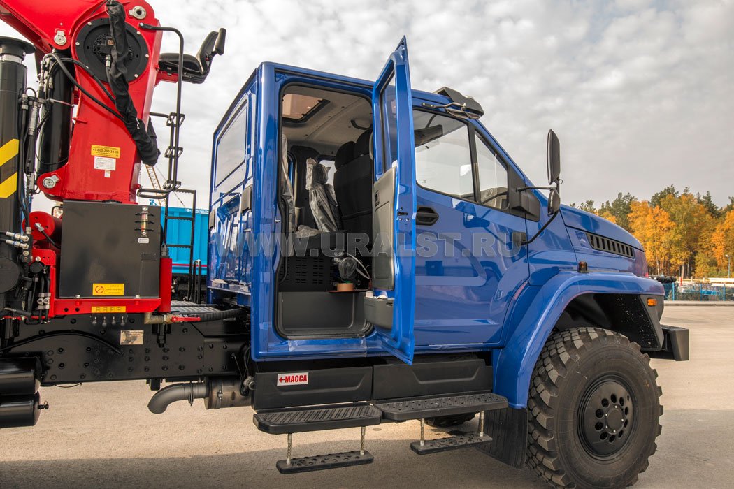 Сдвоенная кабина Урал NEXT 4320-72E5ИО6