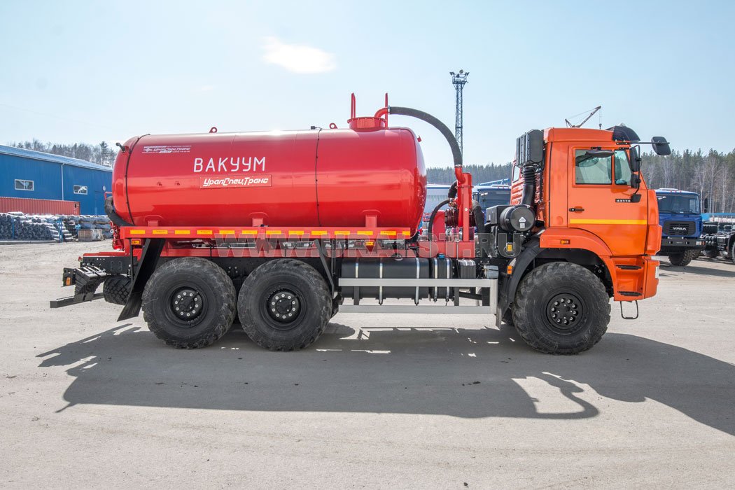 Машина вакуумная МВ-10 PNR-124D УСТ 5453A4-60 Камаз 43118-50, ревизионый люк 