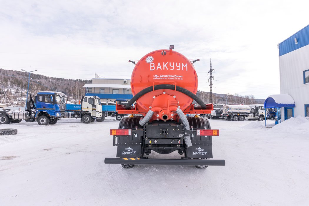 МВ-10 КО-505 УСТ 5453 SHACMAN SX32586V385 6х6, шины 14R20, КБ 4575 мм ревизионный люк