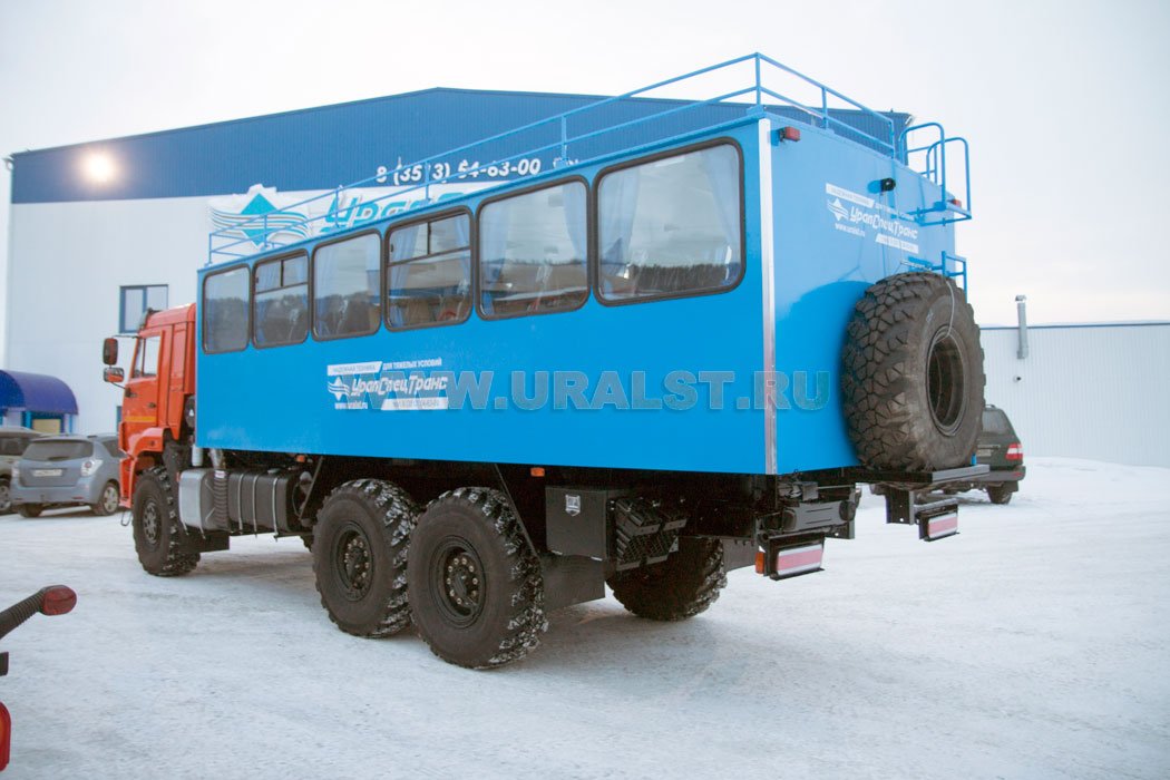 Вахтовый автобус УСТ-5453 28 места на шасси Камаз 43118-50