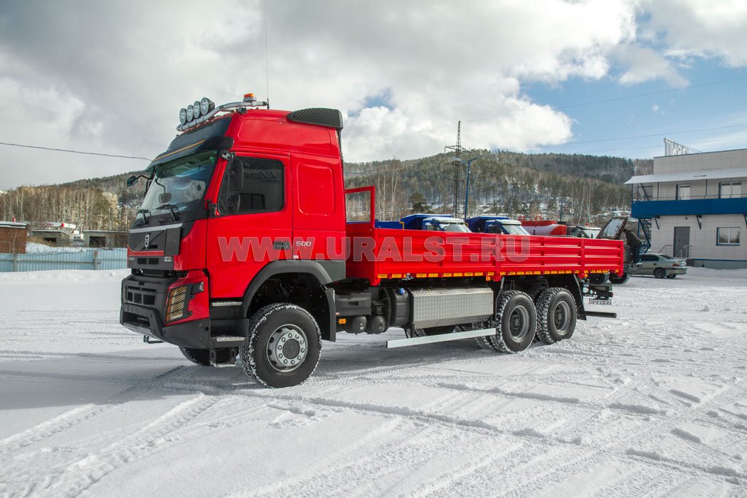 Автомобиль бортовой Контейнеровоз Volvo FM 6x6 