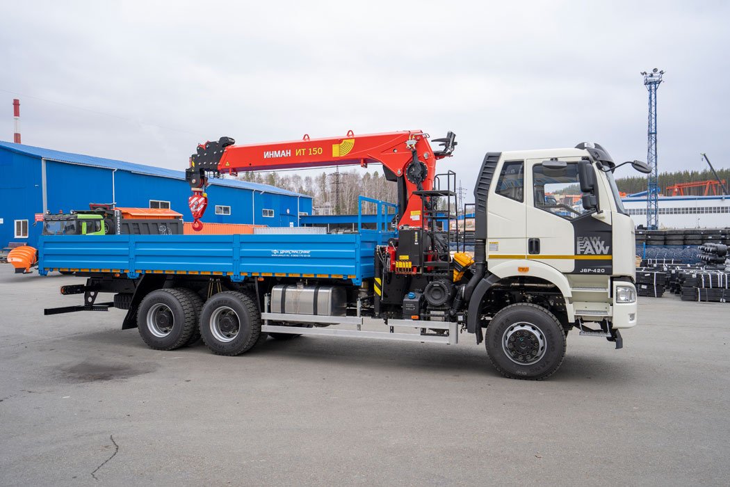 Бортовой автомобиль, УСТ 5453, с КМУ ИТ-150 УСТ 5453 FAW 3250 (6Х6)