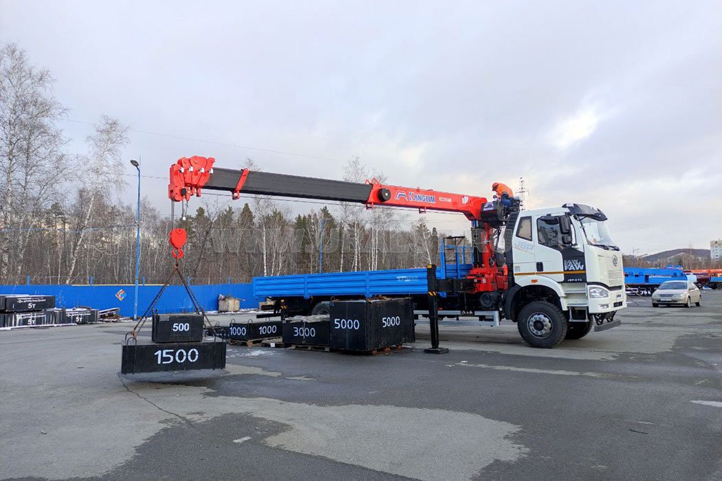 Автомобиль бортовой с КМУ KANGLIM KS-2056 FAW 3250 (6х4) - испытания