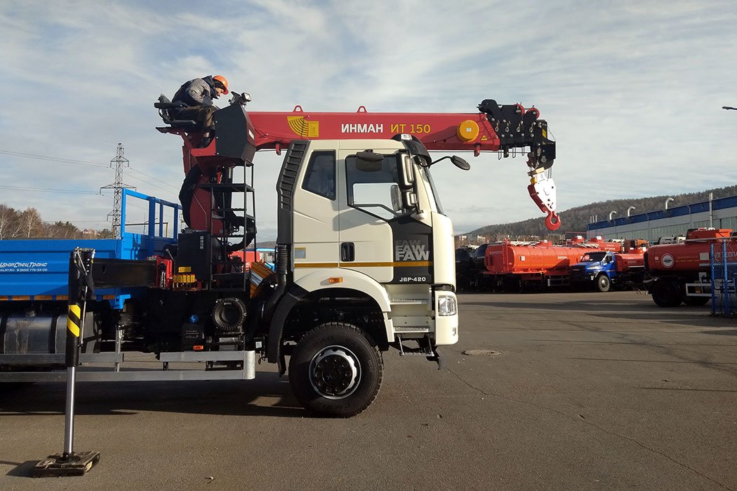 Бортовой автомобиль, УСТ 5453, с КМУ ИТ-150 УСТ 5453 FAW 3250