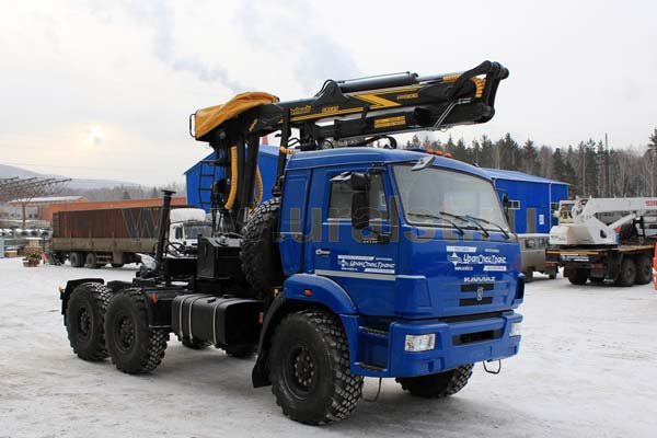 Седельный тягач Камаз с гидроманипулятором VM10L74