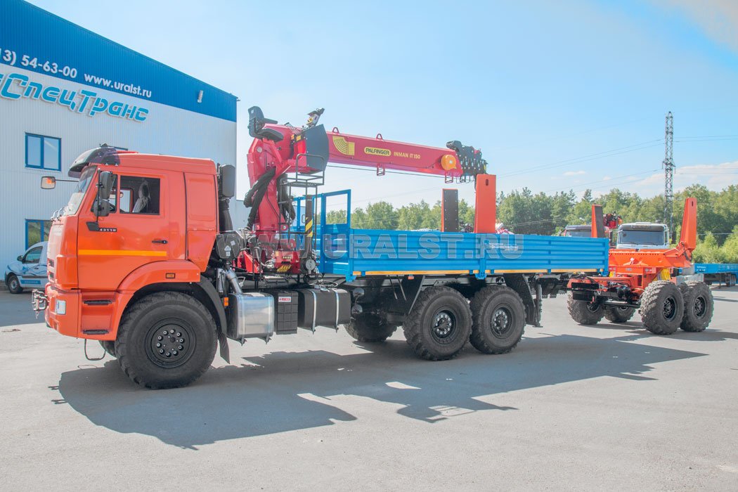  Бортовой поворотным ТПВ коником с КМУ ИТ-150 (тросовый) УСТ 54531J Камаз 43118-3027-50
