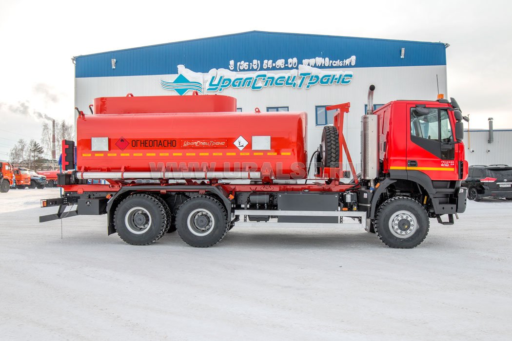 Автотопливозаправщик АТЗ-18-2 IVECO TRAKKER AD380T45W 4300 ММ