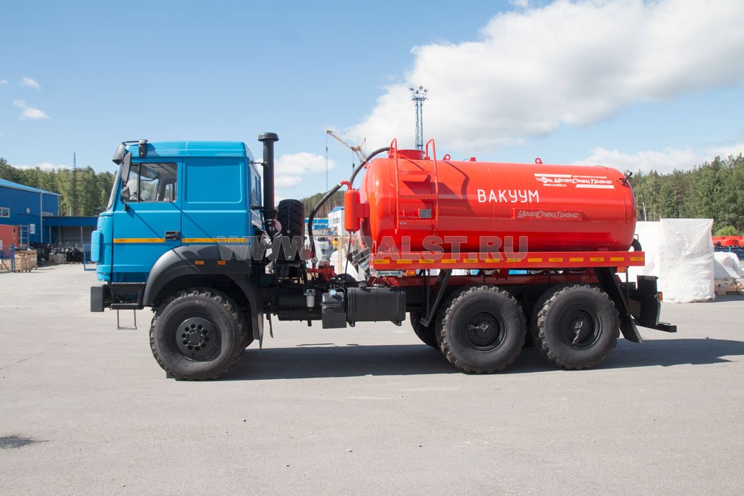 Автоцистерна вакуумная МВ-9 КО УСТ-5453 на шасси Урал 5557-80Е5