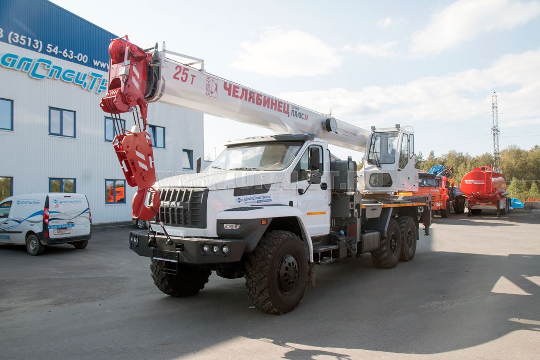 Автокран КС-55732-22