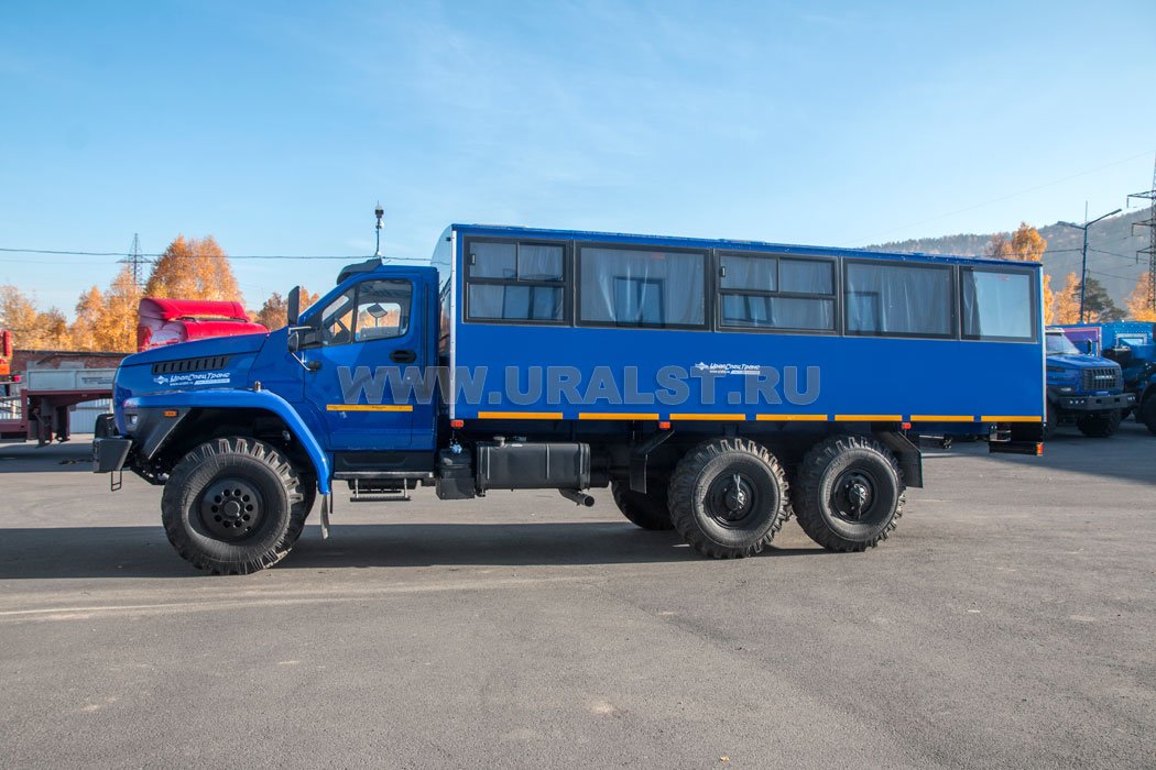 Автобус вахтовый Урал NEXT 3255-5013-71Е5