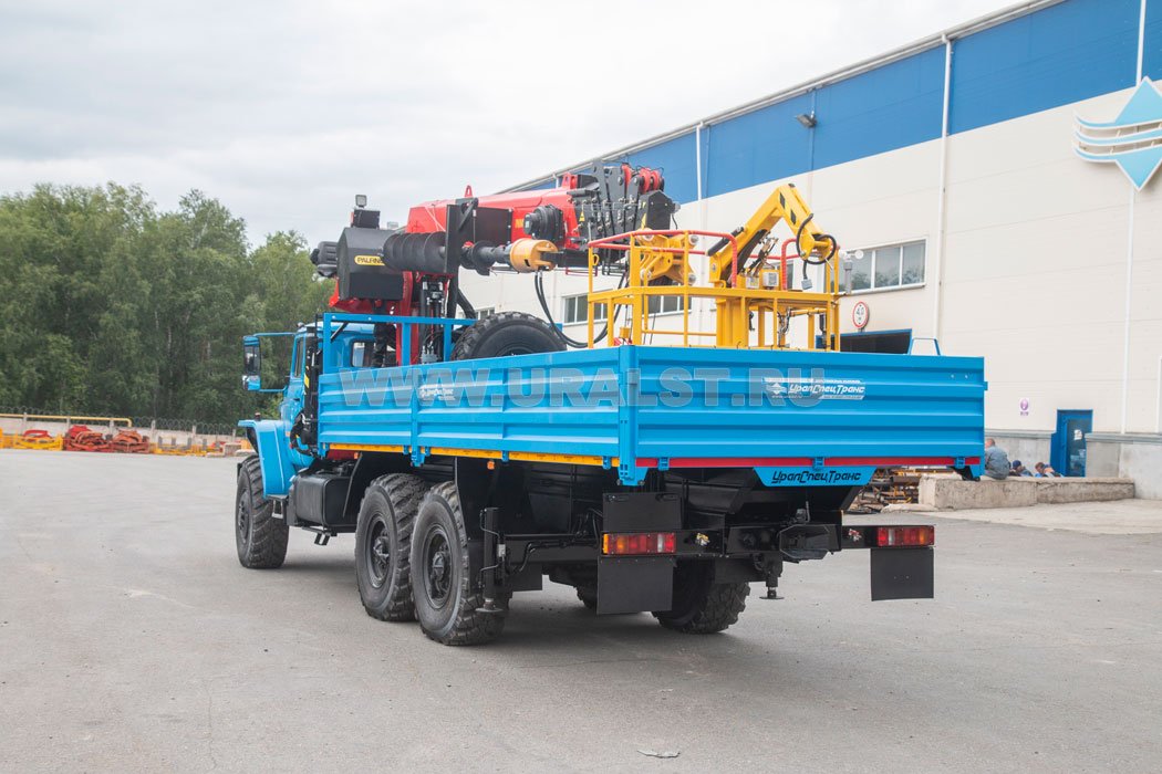 Бортовой с КМУ ИТ-200 (тросовый, люлька, бур) УСТ 5453 Урал 4320-60Е5
