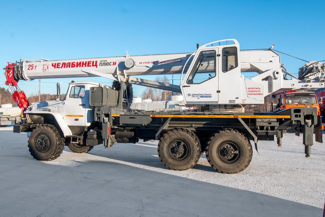 Автокран КС 55732-25-28 "Челябинец" Урал 4320-72Е5