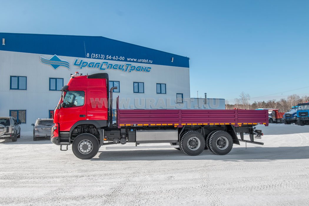 Автомобиль бортовой Контейнеровоз Volvo FM 6x6 
