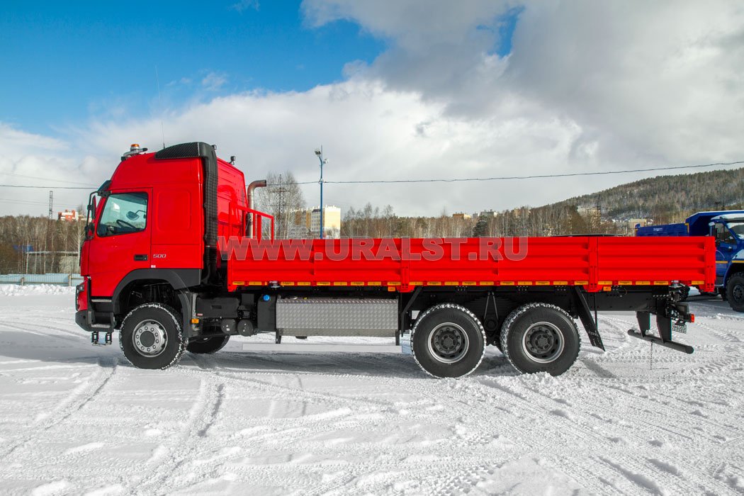 Автомобиль бортовой Контейнеровоз Volvo FM 6x6 