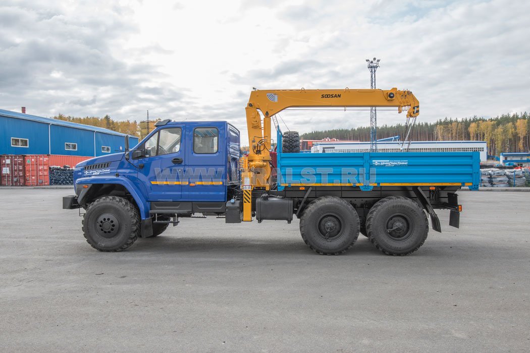 Автомобиль бортовой с КМУ SOOSAN SCS 524 (тросовый) УСТ 54534V Урал NEXT 4320-72Е5И06, сдвоенная кабина