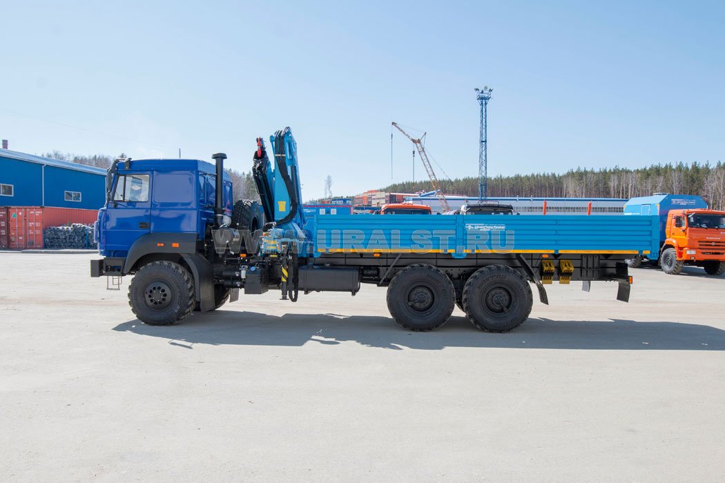 Бортовой автомобиль с КМУ ИМ-240 УСТ 5453 Урал 4320-4971-82 сп.м.