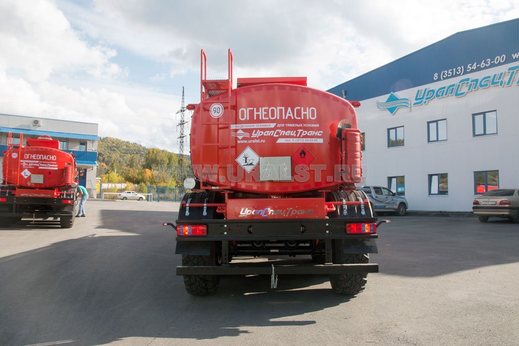 Полуприцеп цистерна ППЦ 26-31-2  УСТ-94651