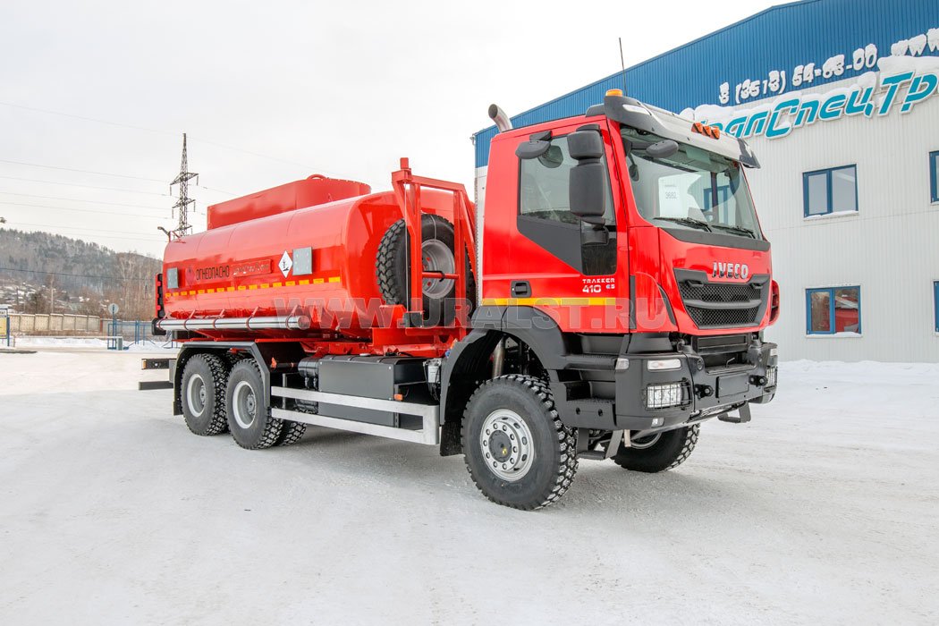 Автотопливозаправщик АТЗ-18-2 IVECO TRAKKER AD380T45W 4300 ММ