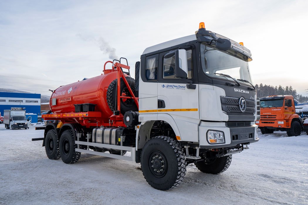 АКН-10 КО-505 УСТ 5453 SHACMAN SX32586V385 6х6, шины 14R20, КБ 4575 мм, ревизионный люк
