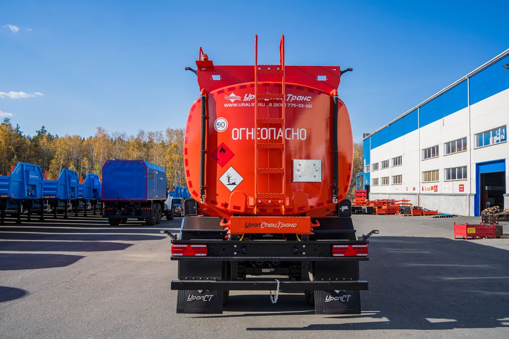 Полуприцеп-цистерна ППЦ 42-24Д-4 УСТ 9465 5 мм ССУ 1400 (колымбак)