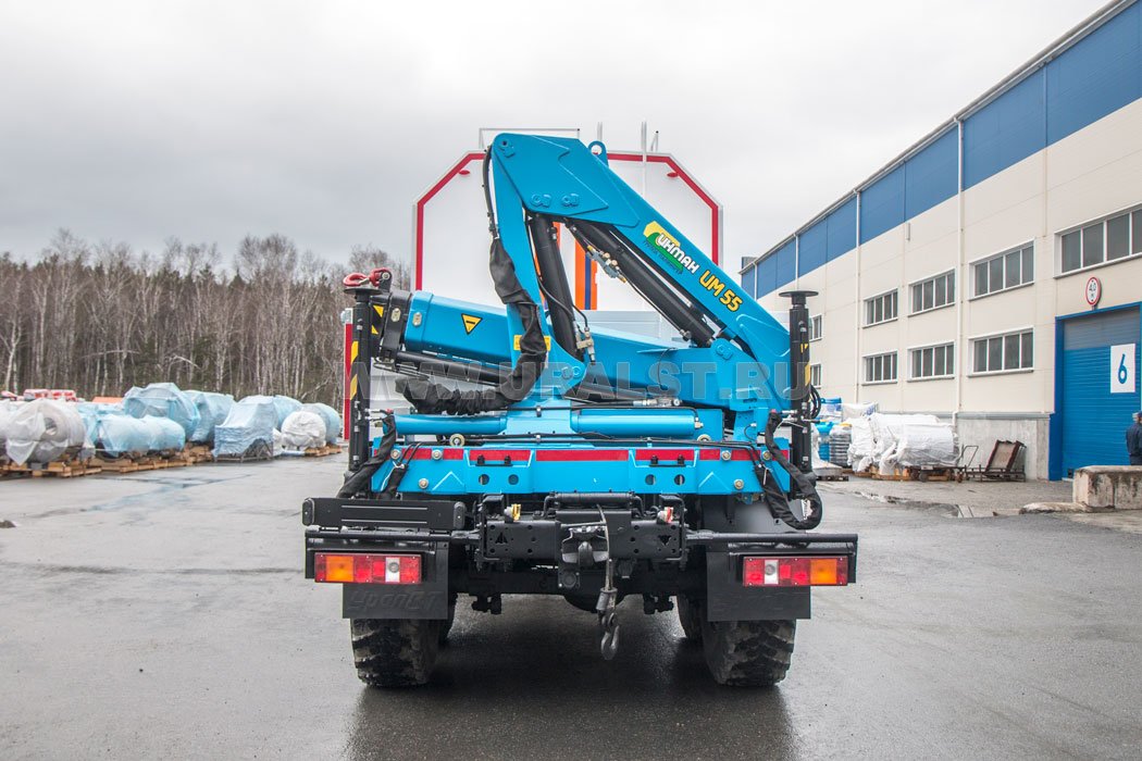 Грузопассажирский автомобиль на шасси Камаз 43118-46 с КМУ ИМ-55