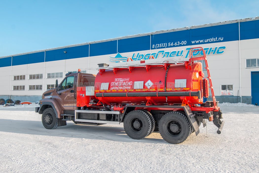 Автотопливозаправщик АТЗ-11-3 УСТ 5453 Урал 73945-01