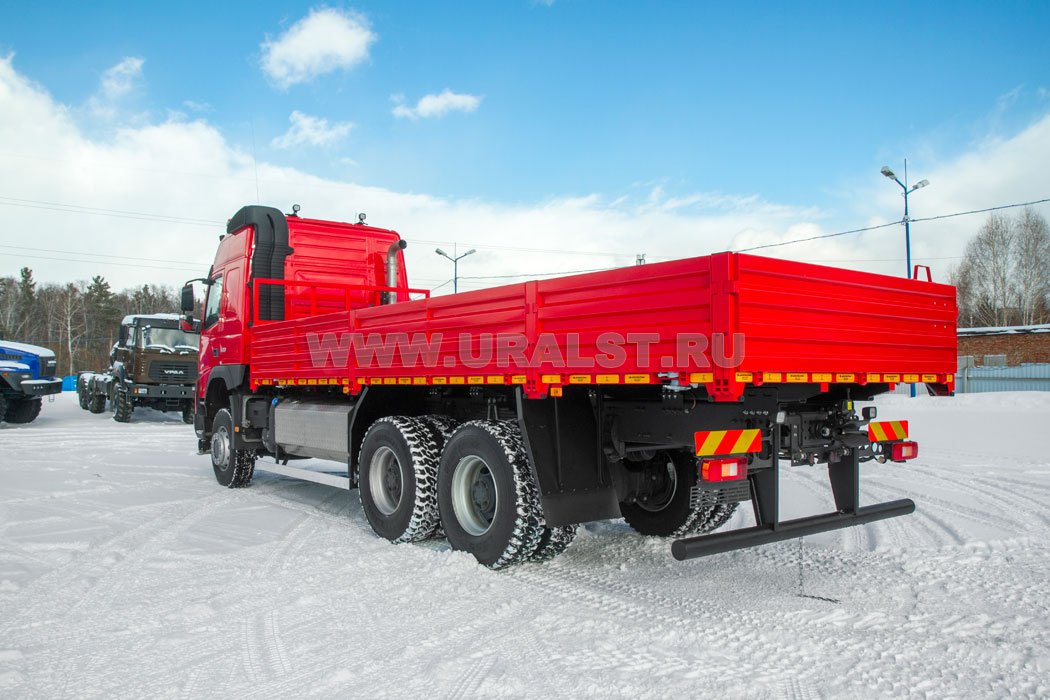 Автомобиль бортовой Контейнеровоз Volvo FM 6x6 