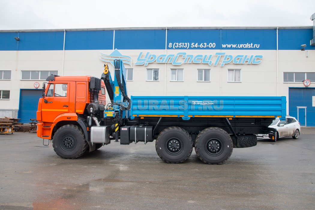 Бортовой автомобиль с КМУ ИМ-150 УСТ 5453 Камаз 43118 сп.м