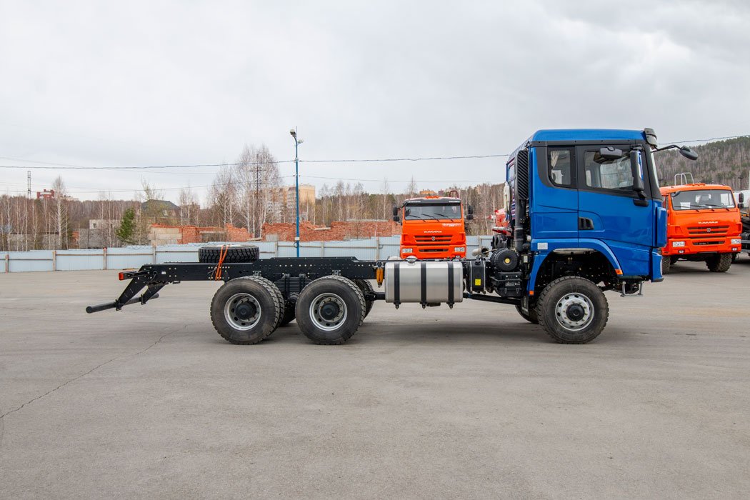 Шасси SHACMAN SX32586V385 6х6, база 3775мм