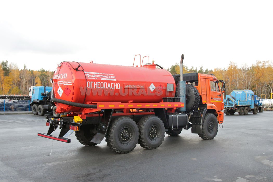 Автоцистерна нефтепромысловая АКН-11 КО УСТ-5453 на шасси Камаз 43118-46