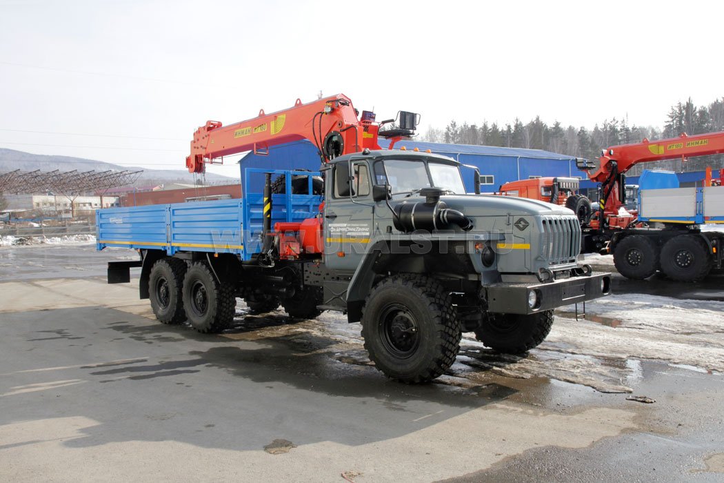Бортовой Урал 4320-72М с КМУ ИТ-180