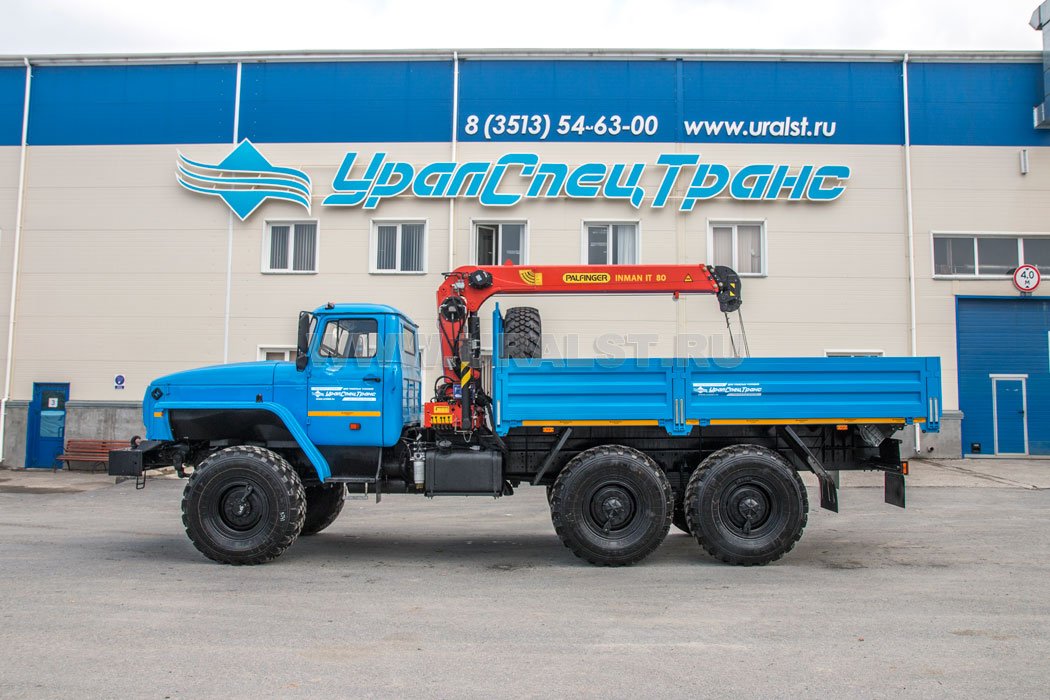 Автомобиль бортовой Урал 5557-60М с КМУ ИТ-80