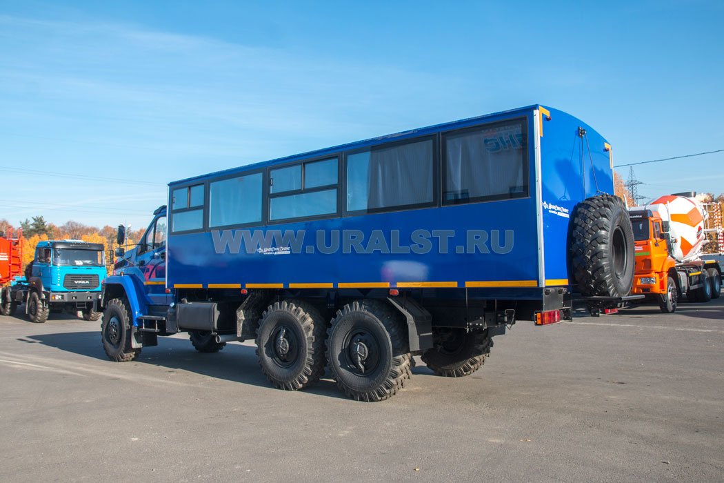 Автобус вахтовый Урал NEXT 3255-5013-71Е5