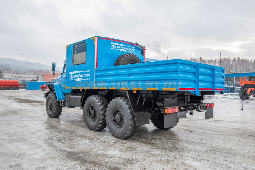 Грузопассажирский автомобиль ГПА 6+2 откр. УСТ 5453 Урал 5557-60Е5 базовая