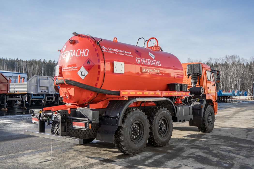 Автоцистерна вакуумная нефтепромысловая АКН-10Т КО УСТ 5453 Камаз 43118, термос, доработка ДОПОГ