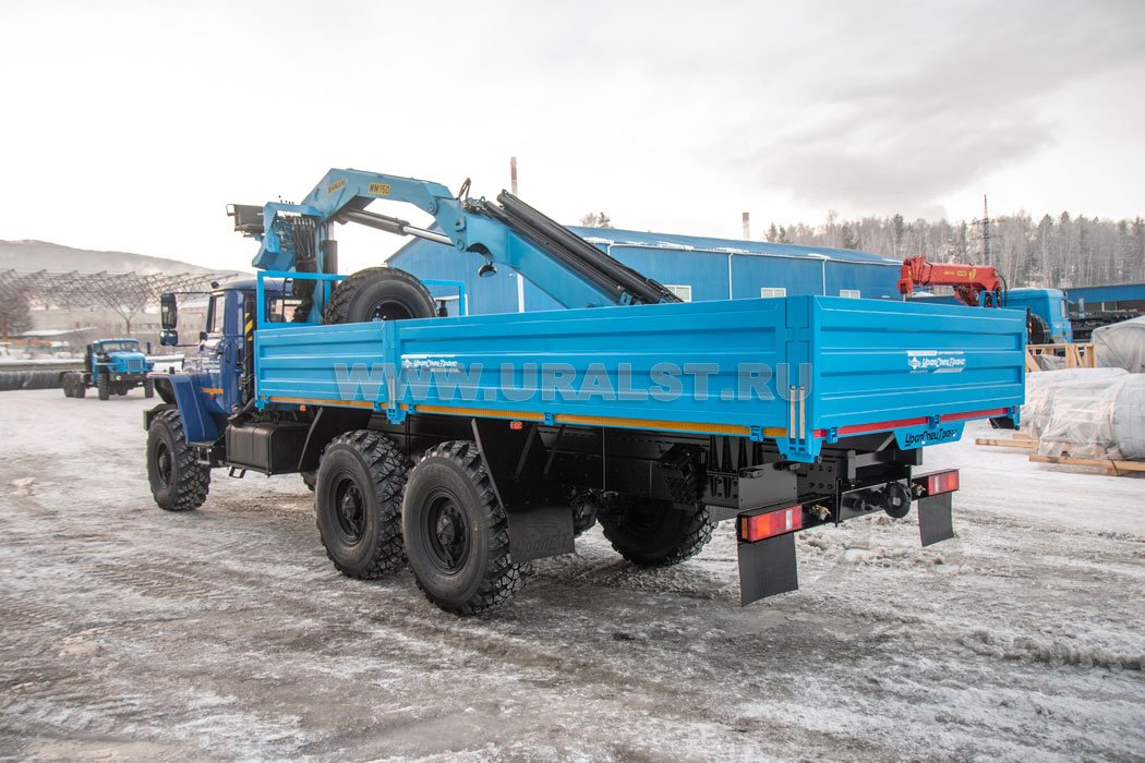 Автомобиль бортовой с манипулятором ИМ-150