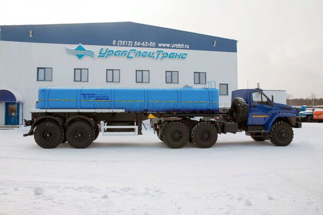 Автопоезд Седельный тягач Урал NEXT