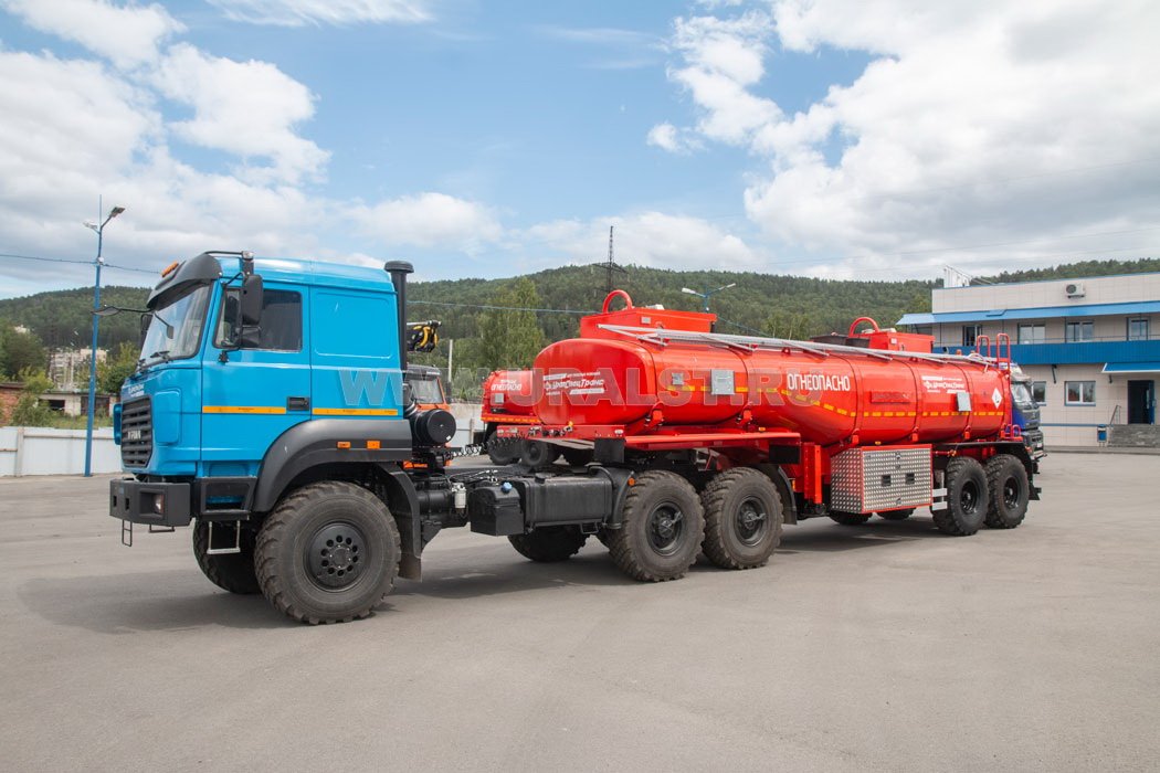Автопоезд Седельный тягач Урал 44202-3511-82Е5 + ППЦ 21-21-2Н