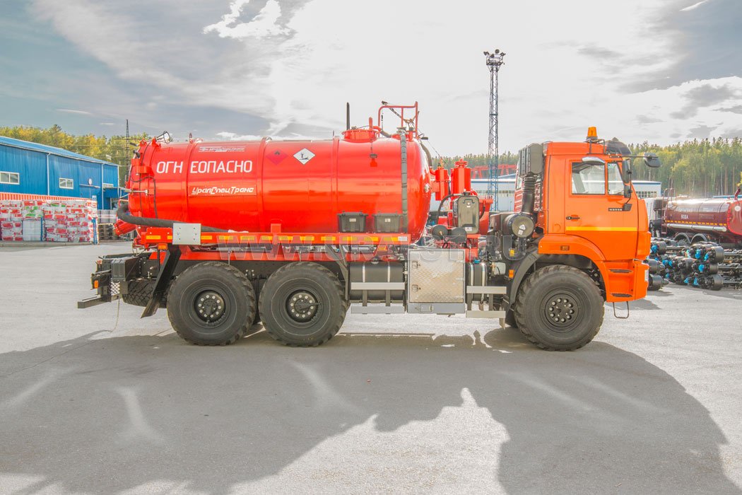 Автоцистерна вакуумная коммунальная МВ-9+1-ОД ВК-6М бак для воды УСТ 5453A3-60 Камаз 43118-50