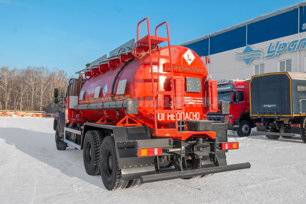 Автотопливозаправщик АТЗ-11-3 УСТ 5453 Урал 73945-01