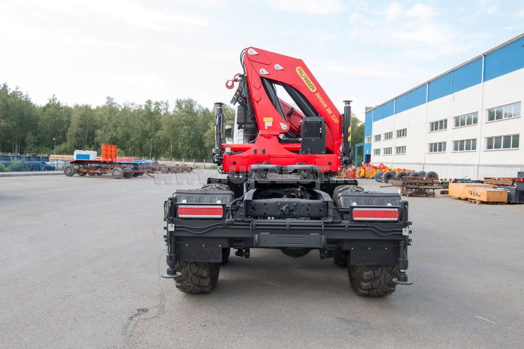 Седельный тягач с КМУ ИМ-320 УСТ 5453 Камаз 43118 сп.м.