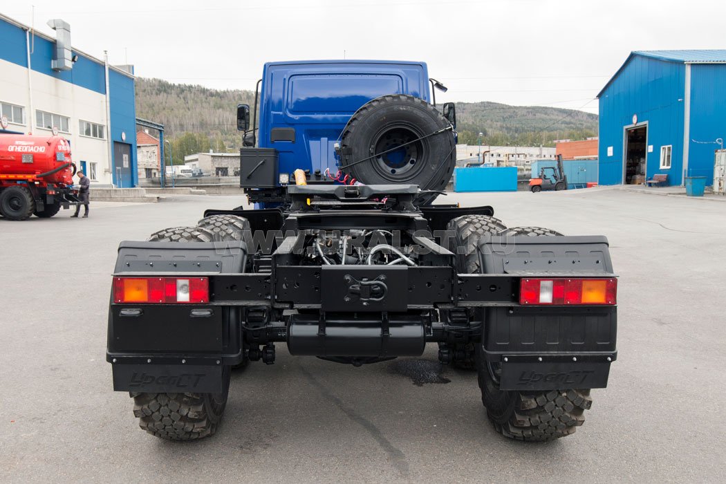 Седельный тягач УСТ 5453PX Урал NEXT 5557-74