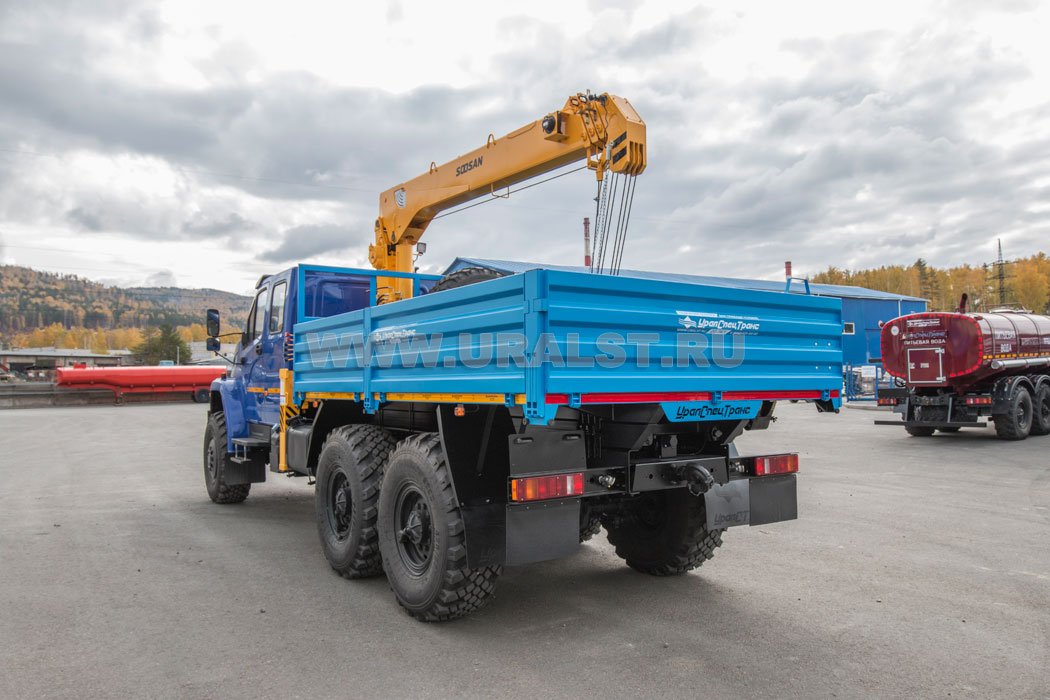 Автомобиль бортовой с КМУ SOOSAN SCS 524 (тросовый) УСТ 54534V Урал NEXT 4320-72Е5И06, сдвоенная кабина
