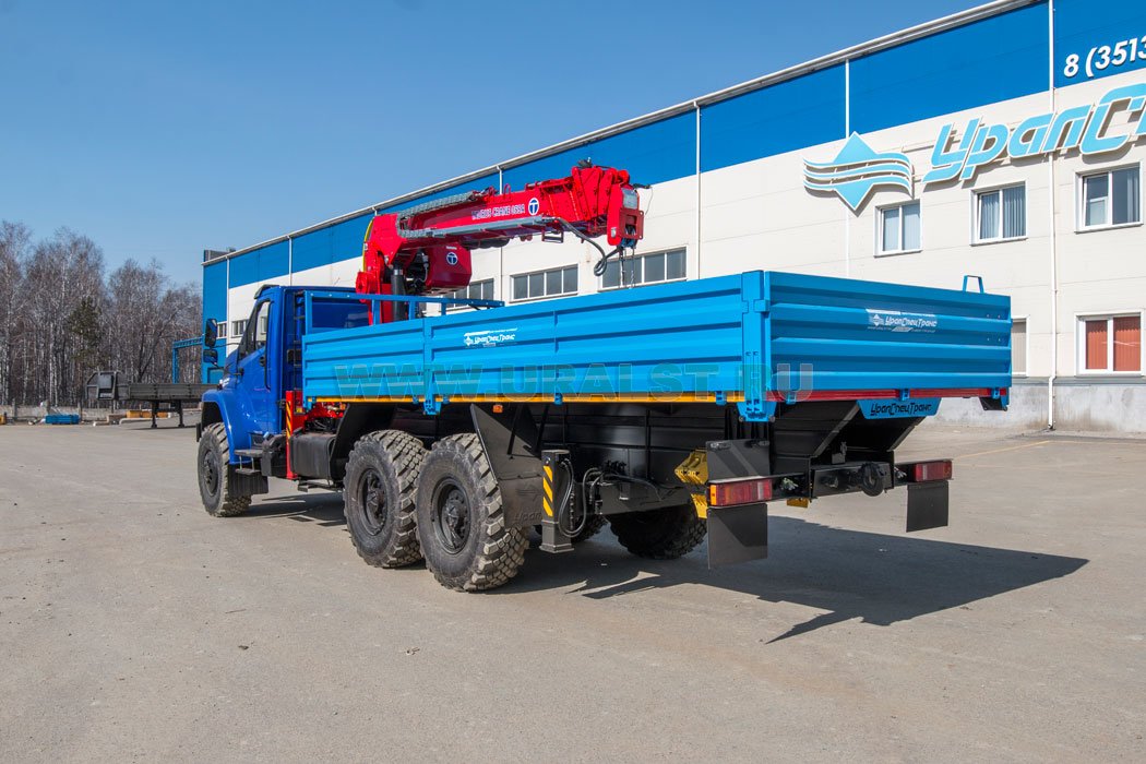 Автомобиль бортовой с КМУ TAURUS 055А (тросовый) с буром 54532Е Урал NEXT 4320-72Е5Г38