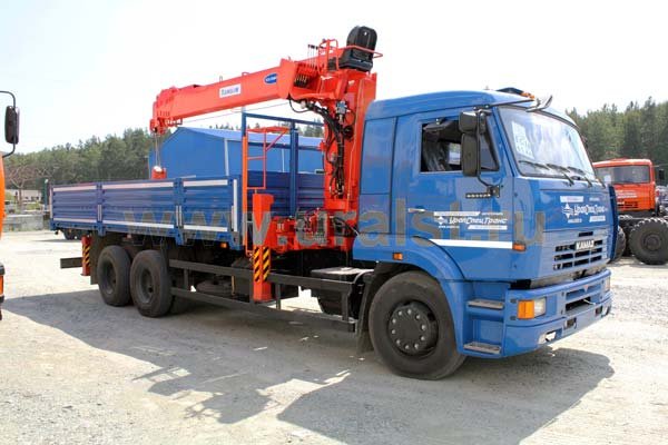 Бортовой Камаз с КМУ Kanglim KS-1256G-II