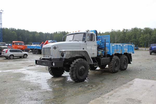 Бортовой Урал с ИМ-55