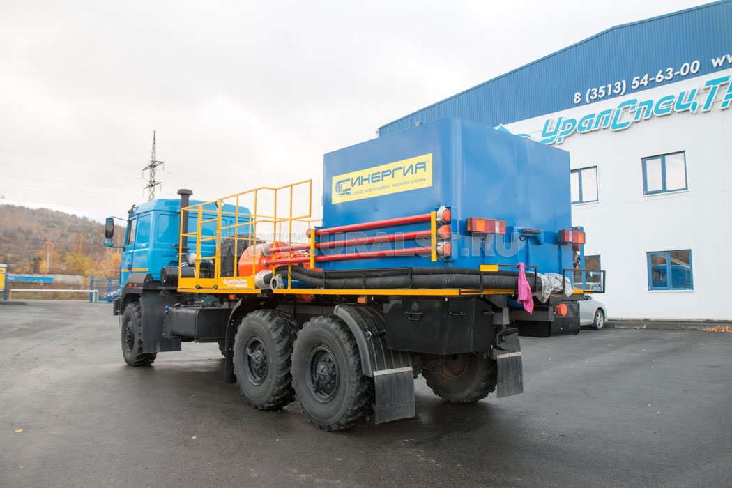 Агрегат цементировочный АЦ-32 на Урал 4320-80Е5