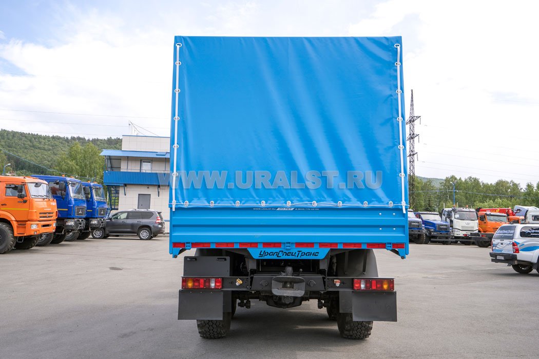 Бортовой автомобиль Урал М УСТ 5453 5557-72Е5, тент