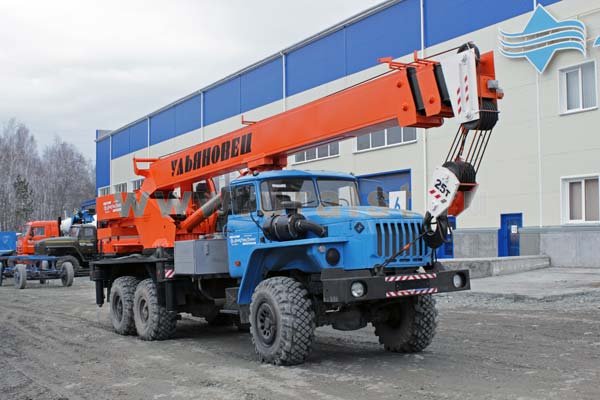 Автокран МКТ-25.5